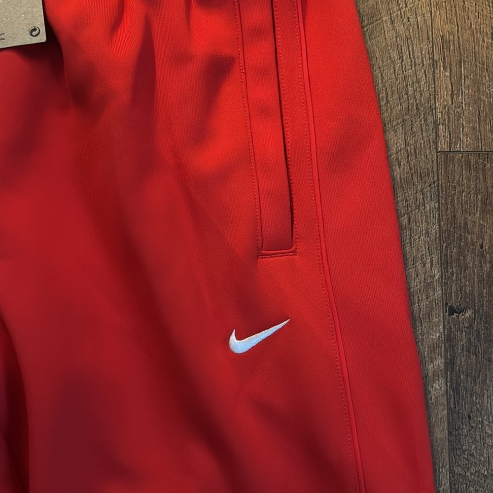 Nike Flare Pant - Picture 2 of 4